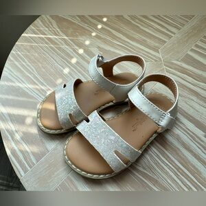 Cat & Jack|Baby girl toddler white sandals,textured Glitter Sandals•••Size 6